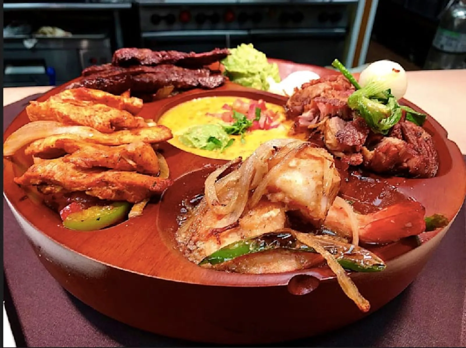 El Molcajete